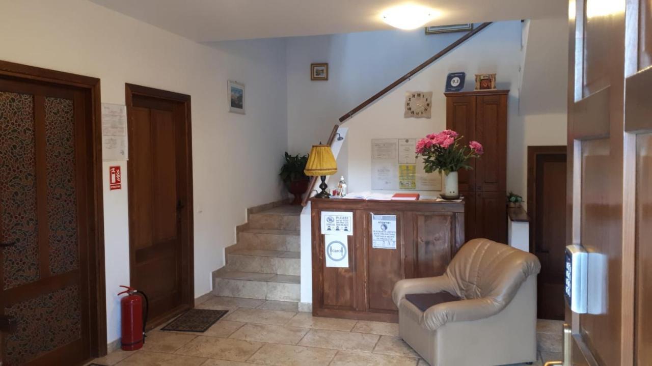 Casa Paduricea Hotel Dezmir Ngoại thất bức ảnh
